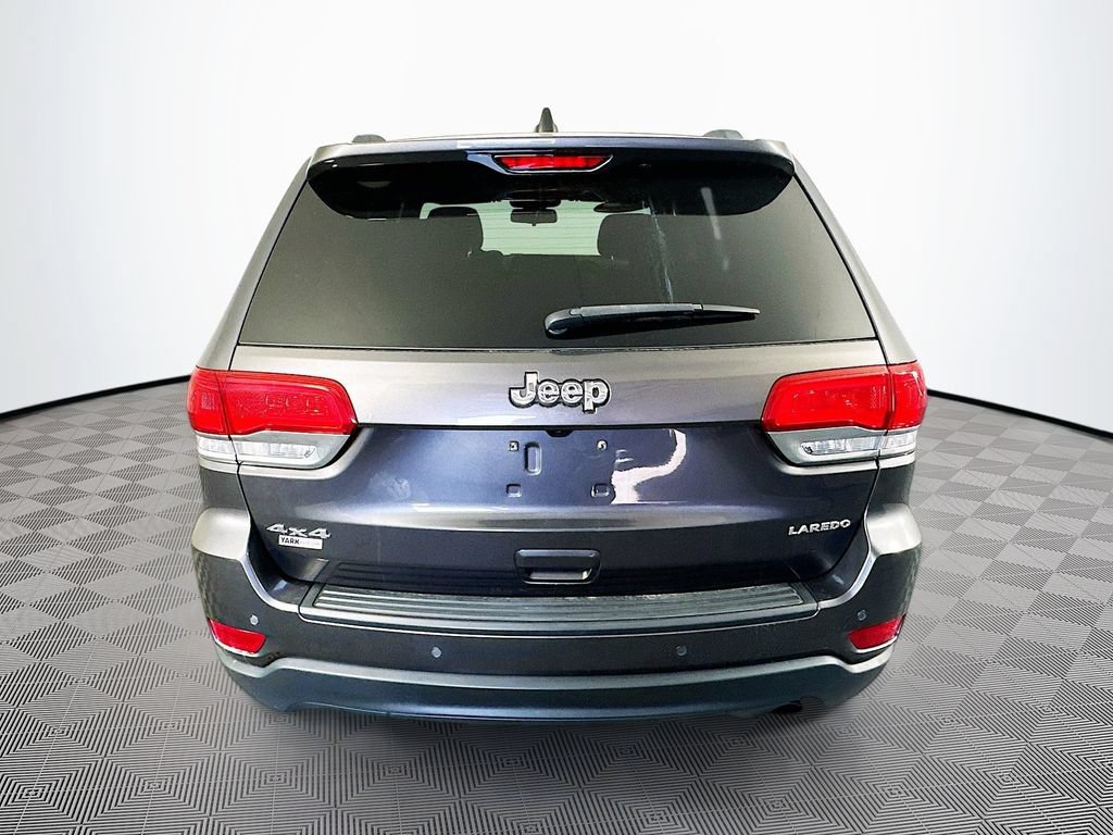 Used 2016 Jeep Grand Cherokee Laredo w/ Quick Order Package 23E AWD/4WD image 9