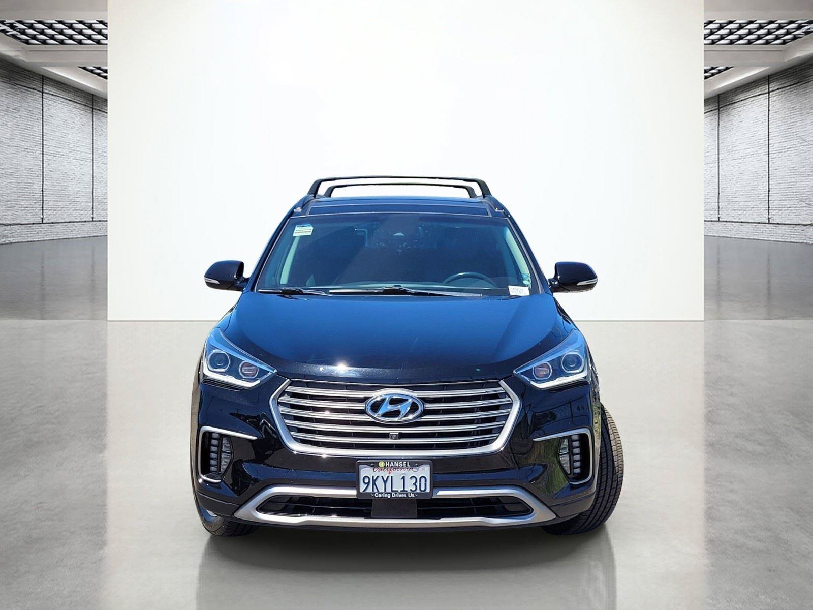 Used 2017 Hyundai Santa Fe Limited FWD image 4