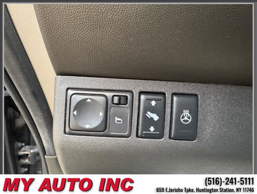Used 2012 Nissan Pathfinder LE AWD/4WD image 24