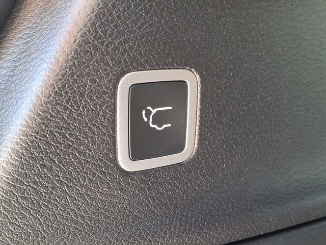 New 2026 Chrysler Pacifica Select AWD/4WD image 14