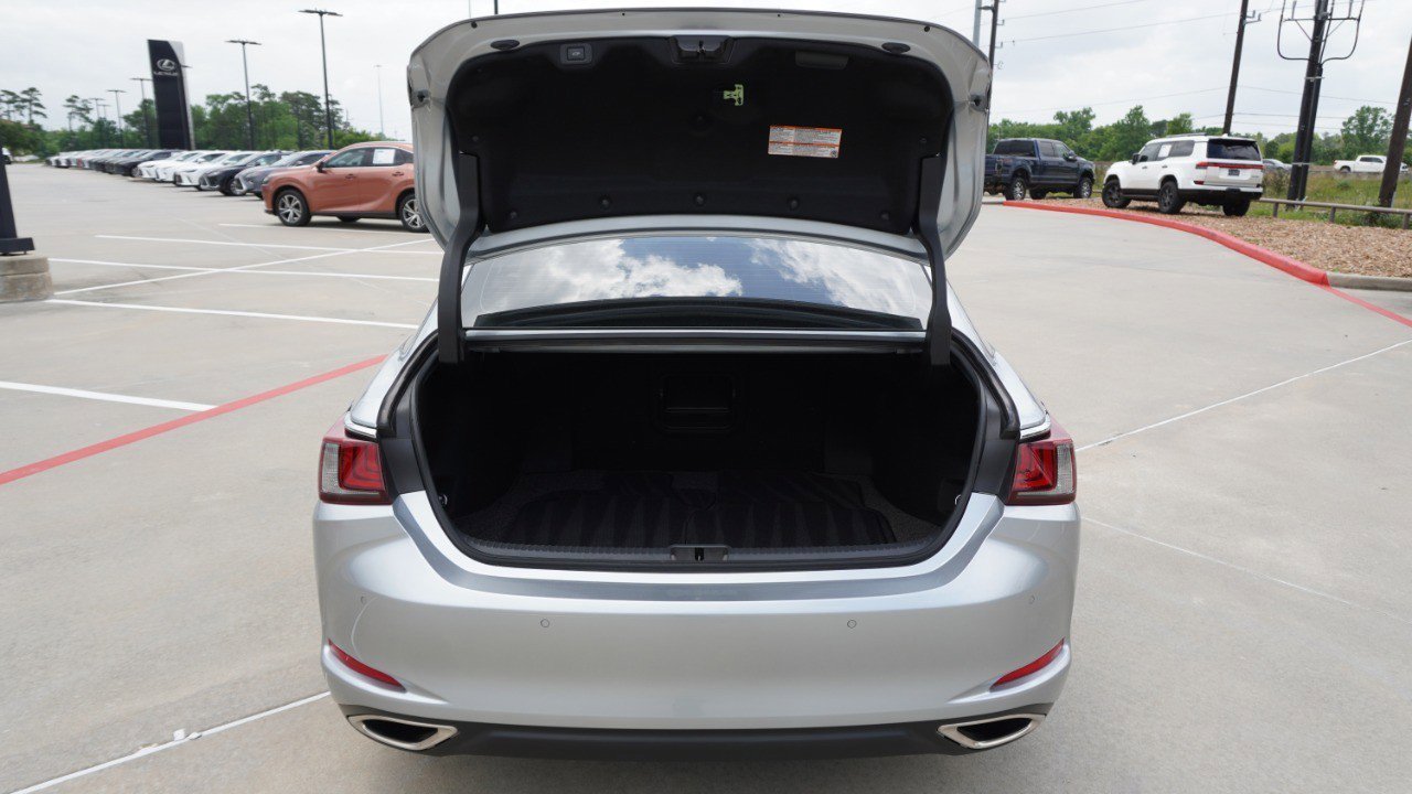 Certified 2023 Lexus ES 350 w/ Premium Package image 37