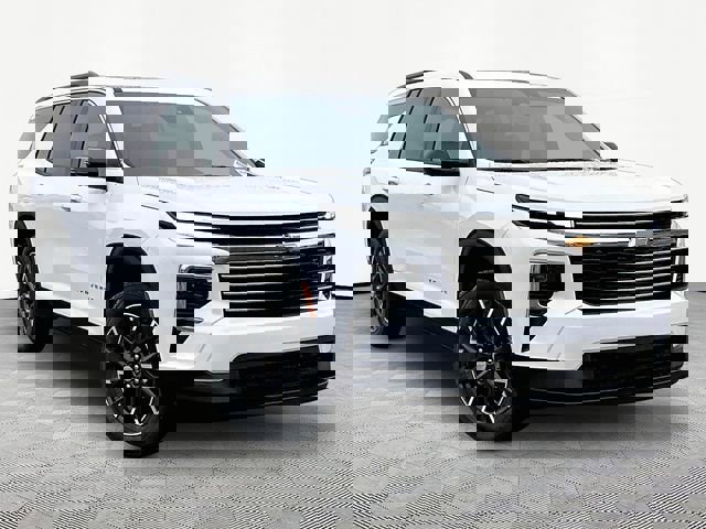 New 2026 Chevrolet Traverse LT w/ Sun and Wheel Package