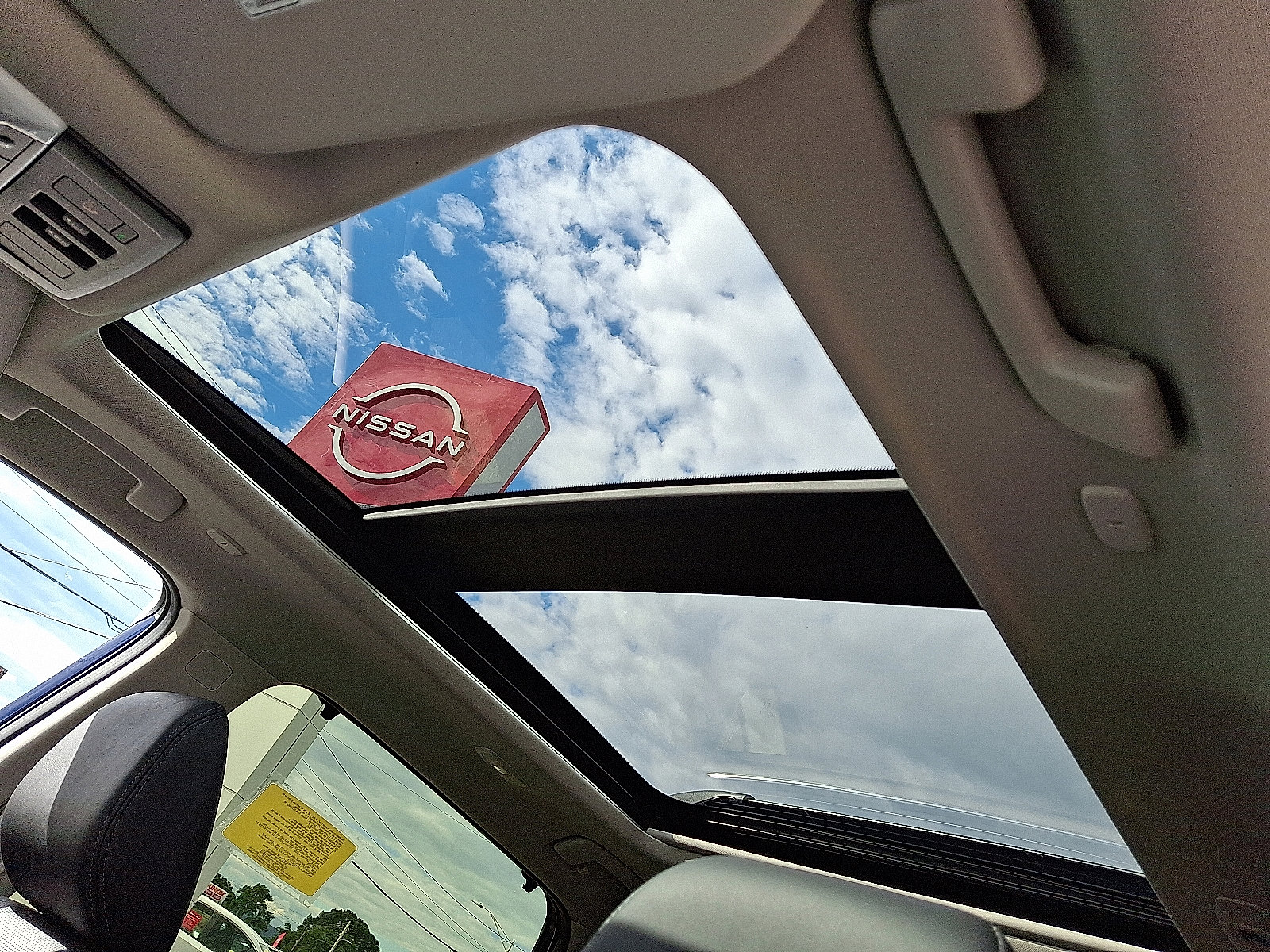 New 2026 Nissan Rogue Platinum w/ Platinum Premium Package image 11