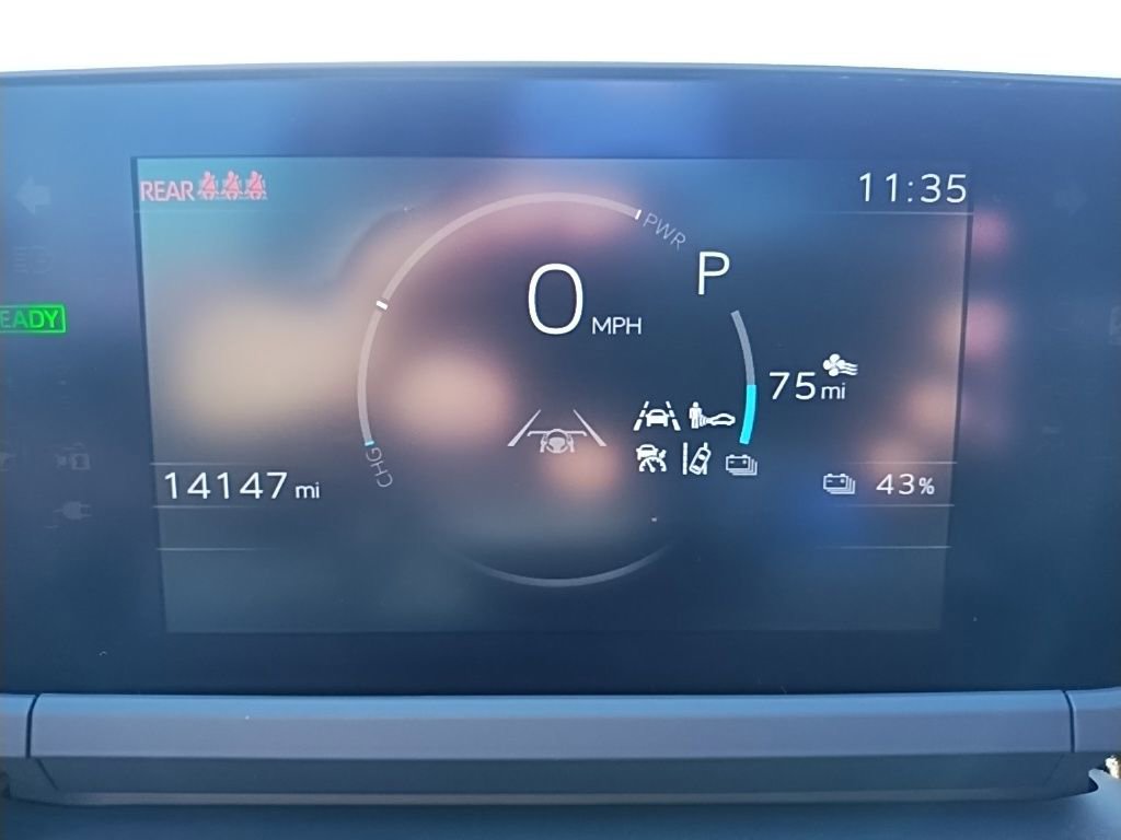 Used 2023 Subaru Solterra Touring image 27