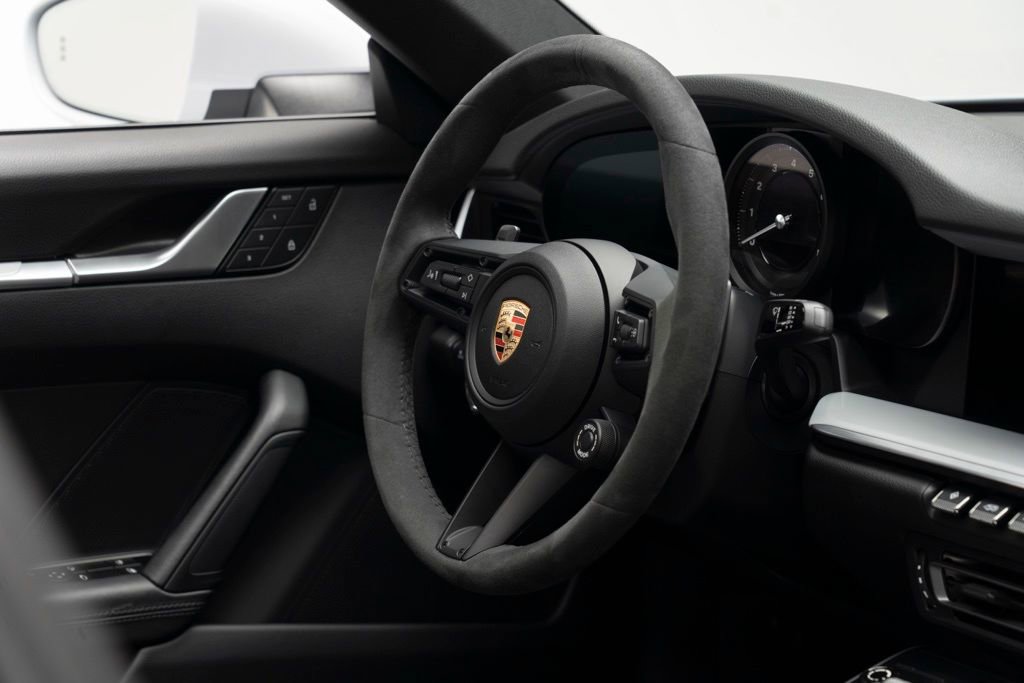 Used 2024 Porsche 911 Targa 4S w/ Premium Package image 42