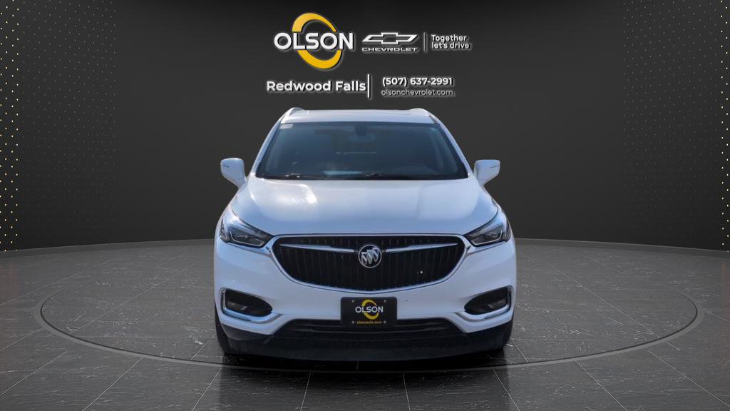 Used 2019 Buick Enclave Essence image 2