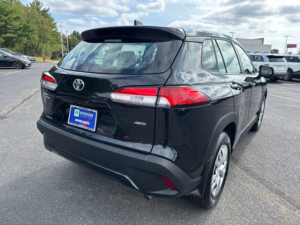 Used 2025 Toyota Corolla Cross L AWD/4WD image 5