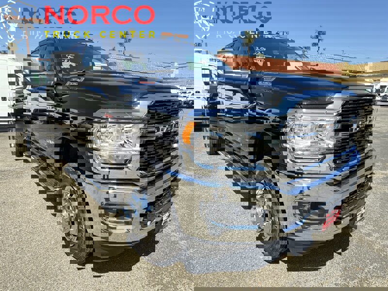 Used 2024 RAM 3500 Big Horn image 2