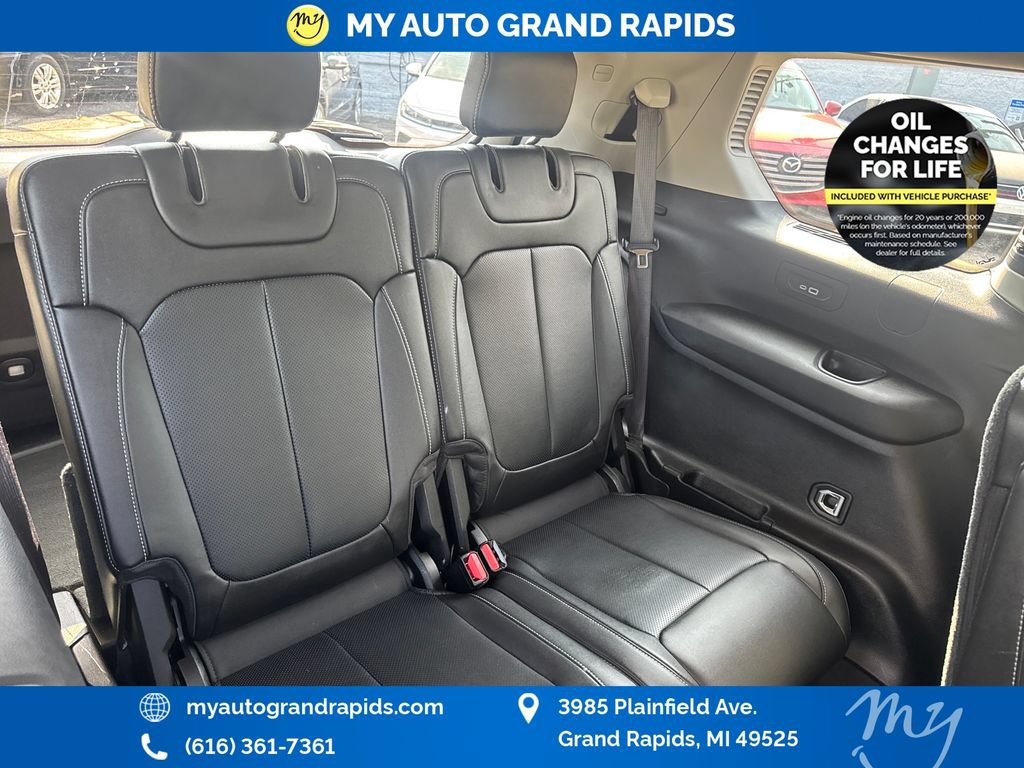 Used 2023 Jeep Grand Cherokee L Limited w/ Luxury Tech Group II AWD/4WD image 23