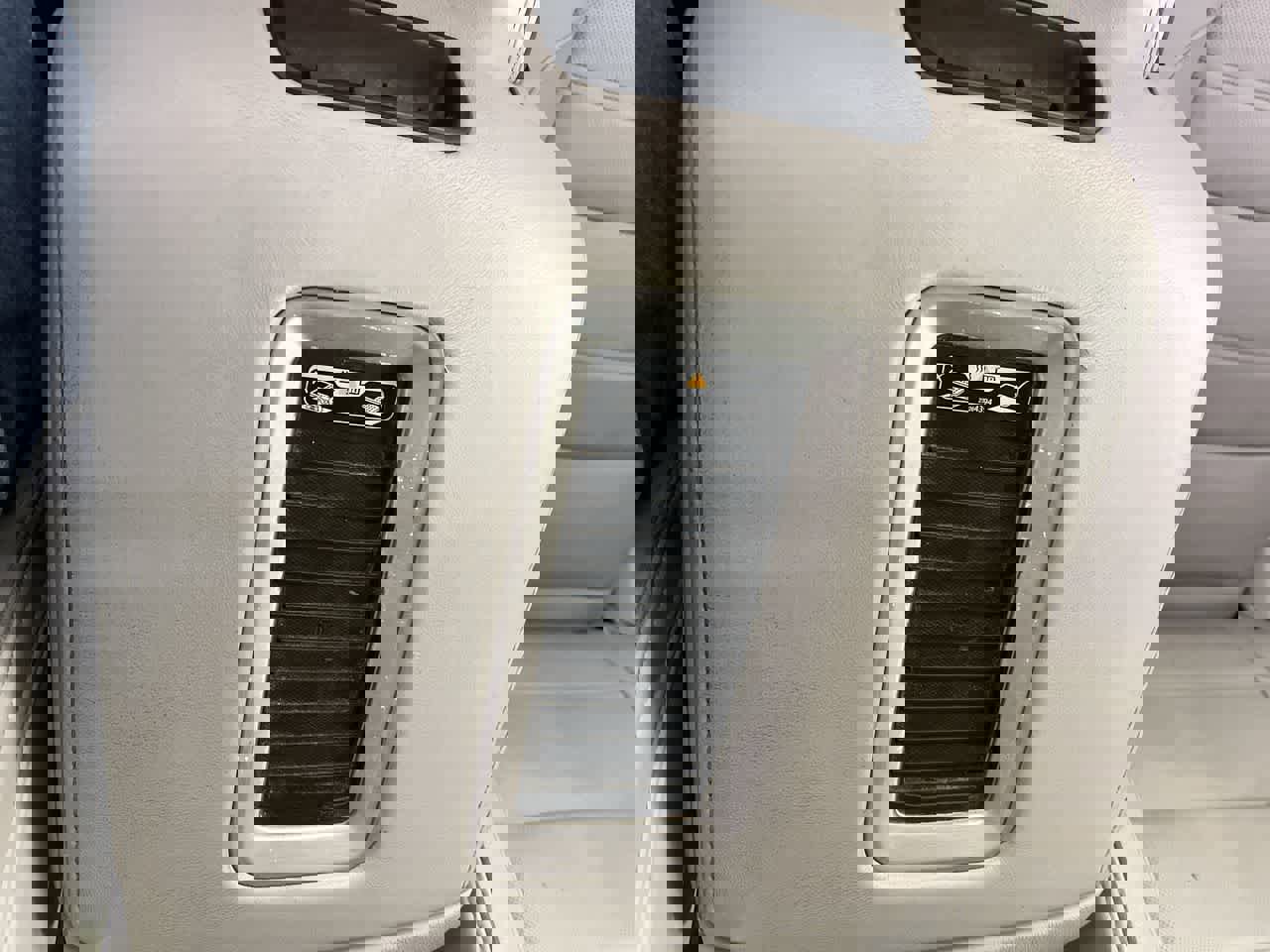 Used 2018 GMC Yukon Denali w/ Open Road Package image 23