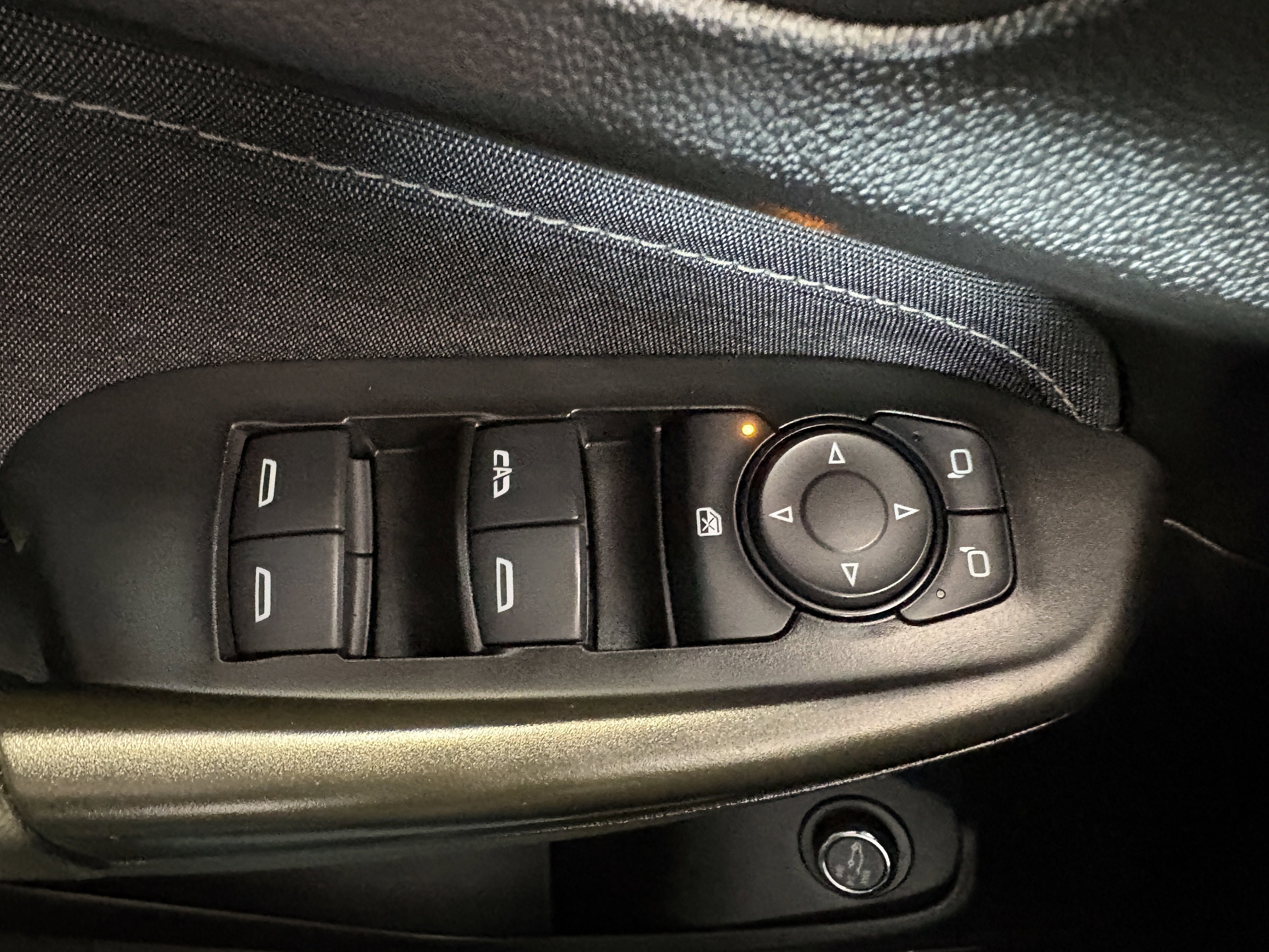Used 2023 Chevrolet TrailBlazer ACTIV w/ Sun and Liftgate Package AWD/4WD image 8