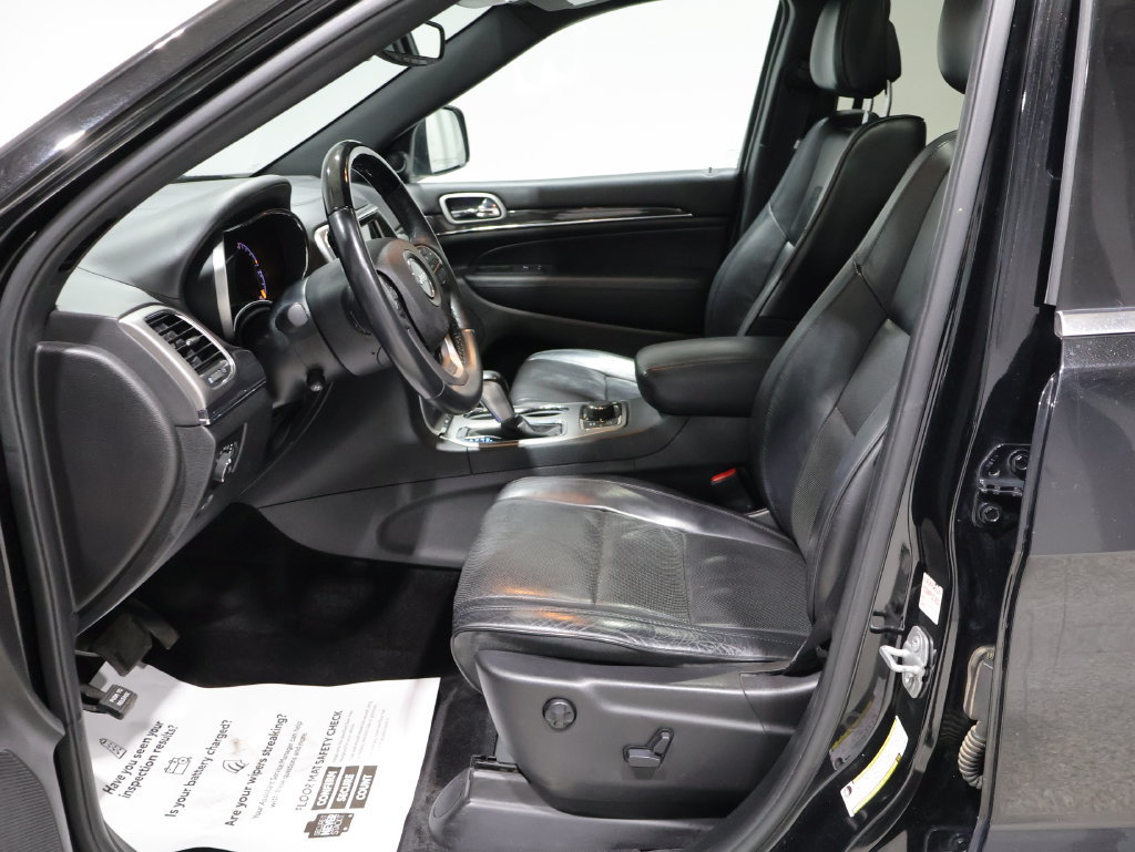 Used 2018 Jeep Grand Cherokee Overland AWD/4WD image 10