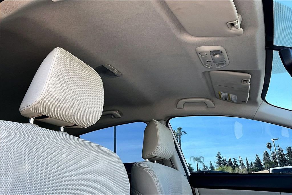 Used 2013 Subaru Crosstrek 2.0i Premium image 14