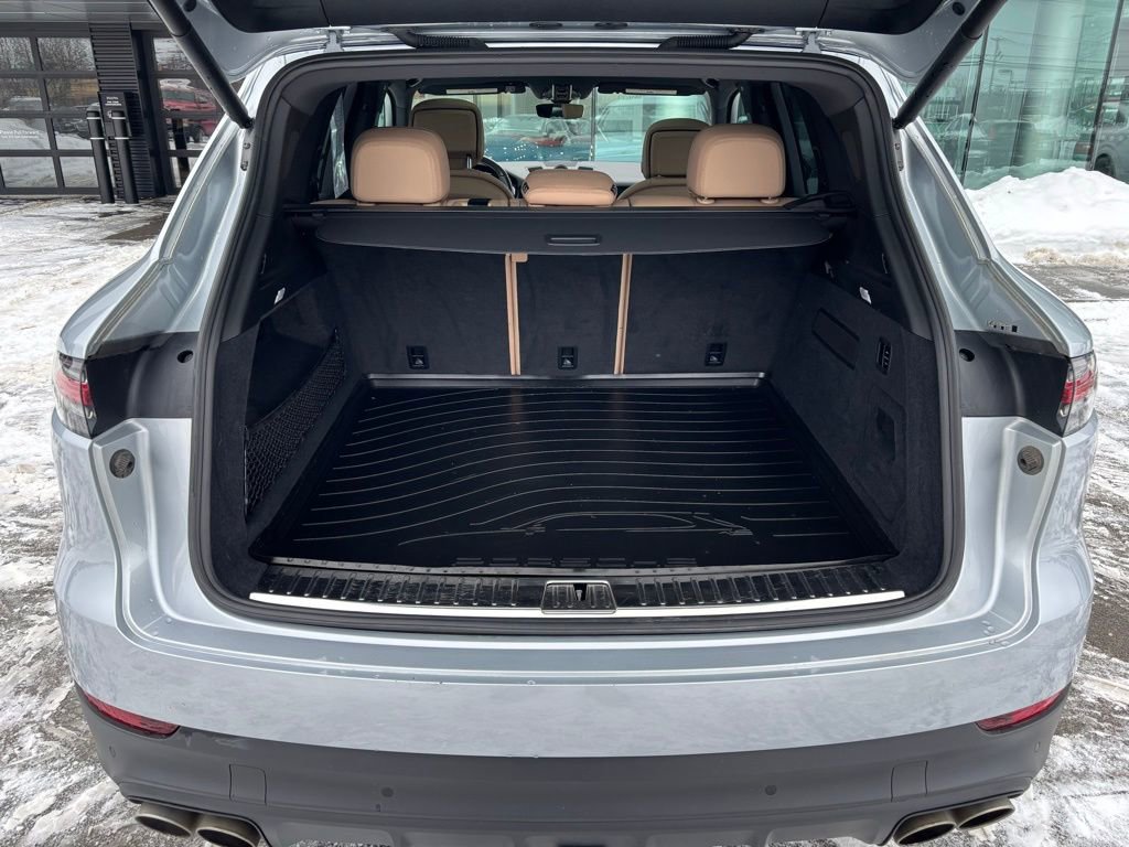 Used 2019 Porsche Cayenne S image 27