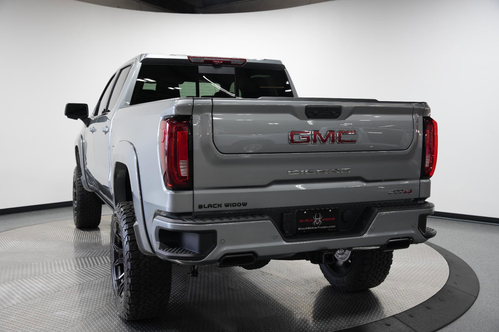 New 2025 GMC Sierra 1500 AT4 w/ AT4 Premium Package image 9