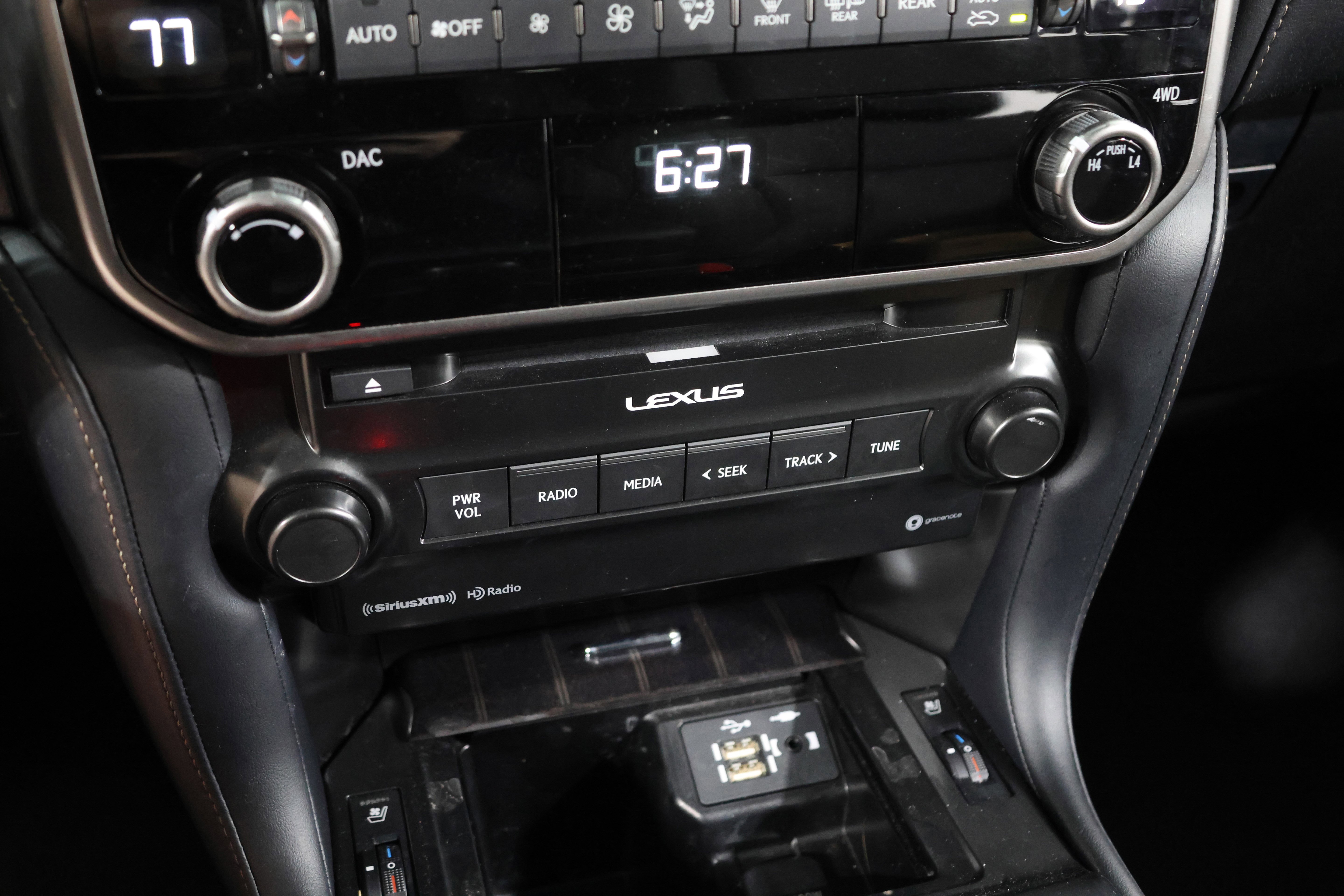 Used 2023 Lexus GX 460 Premium image 27