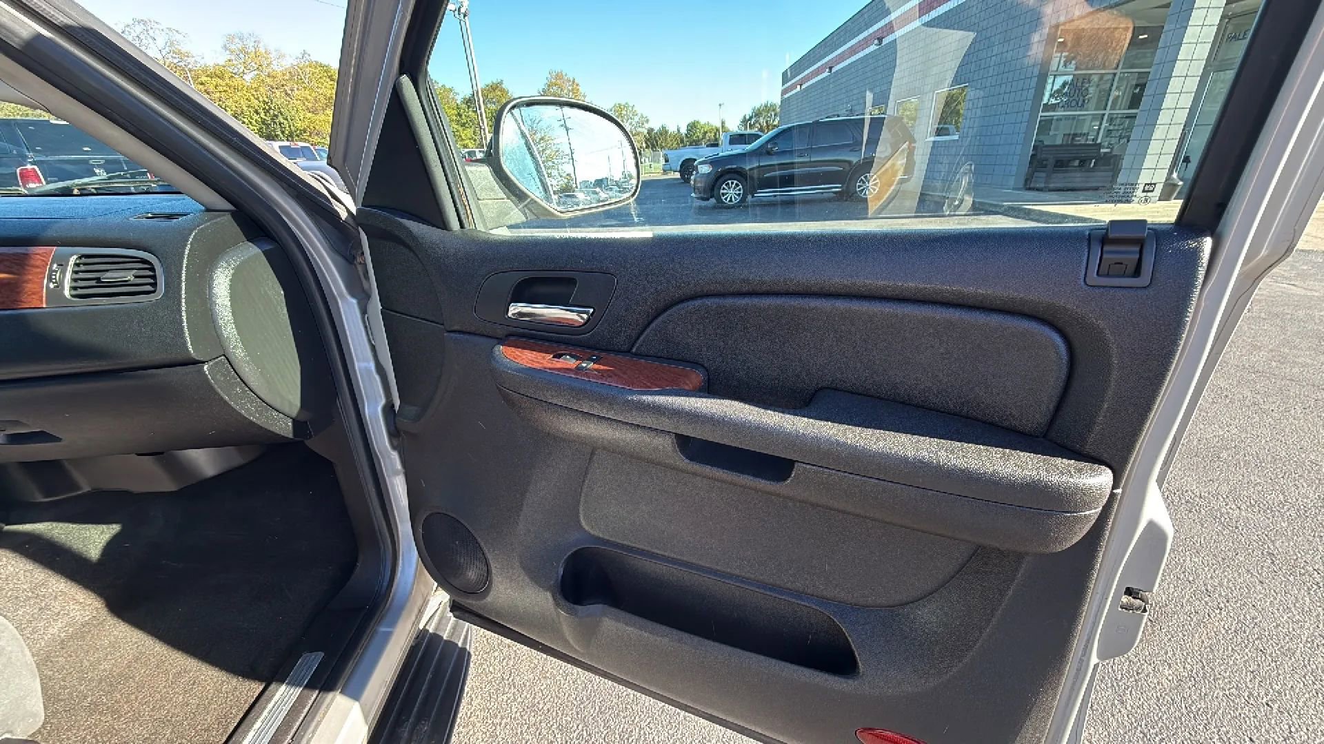 Used 2007 GMC Yukon SLE image 15