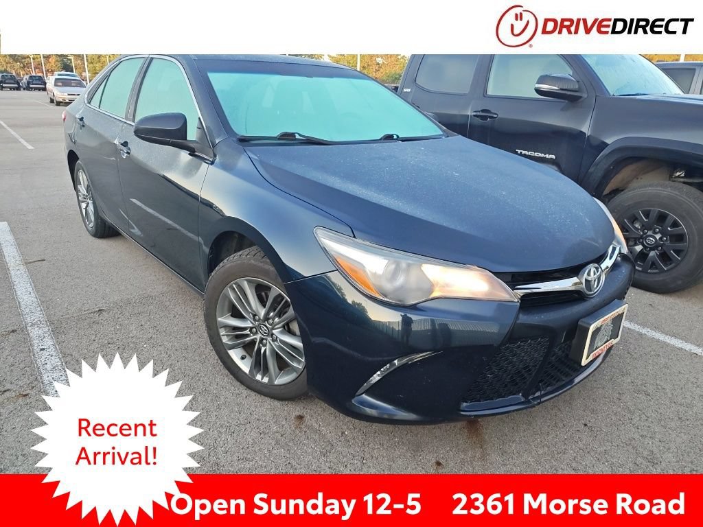 Used 2017 Toyota Camry SE FWD image 1