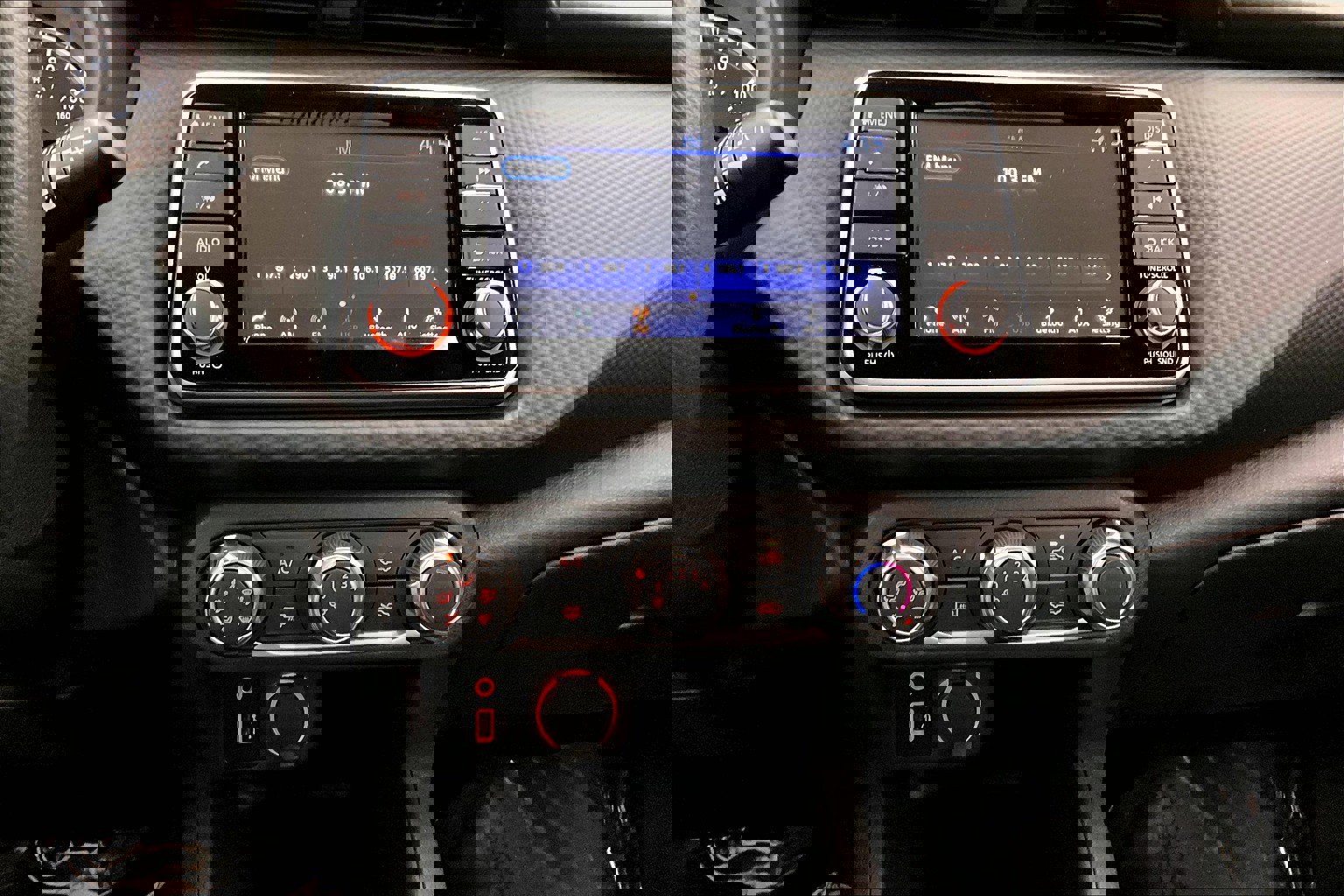 New 2025 Nissan Kicks Play S image 48