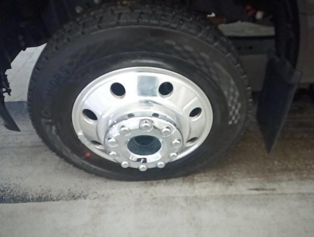 Used 2025 Ford F450 Lariat AWD/4WD image 14