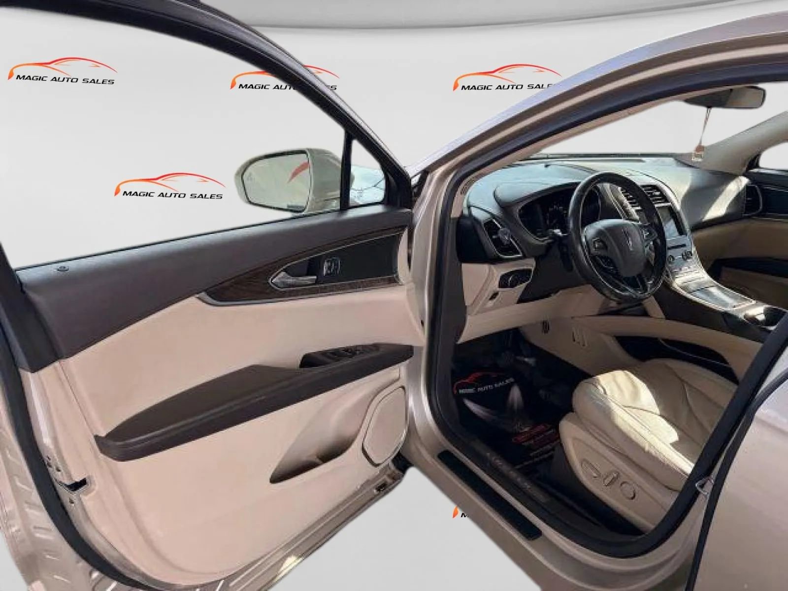 Used 2017 Lincoln MKX Reserve w/ Lincoln MKX Climate Package image 12