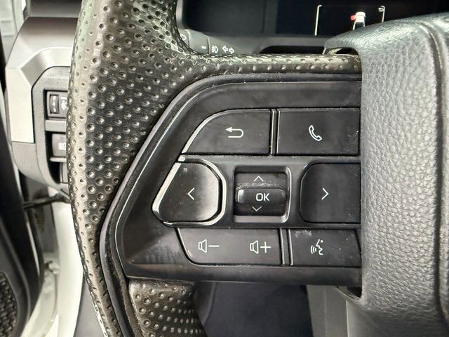 Used 2024 Toyota Tacoma SR5 AWD/4WD image 12