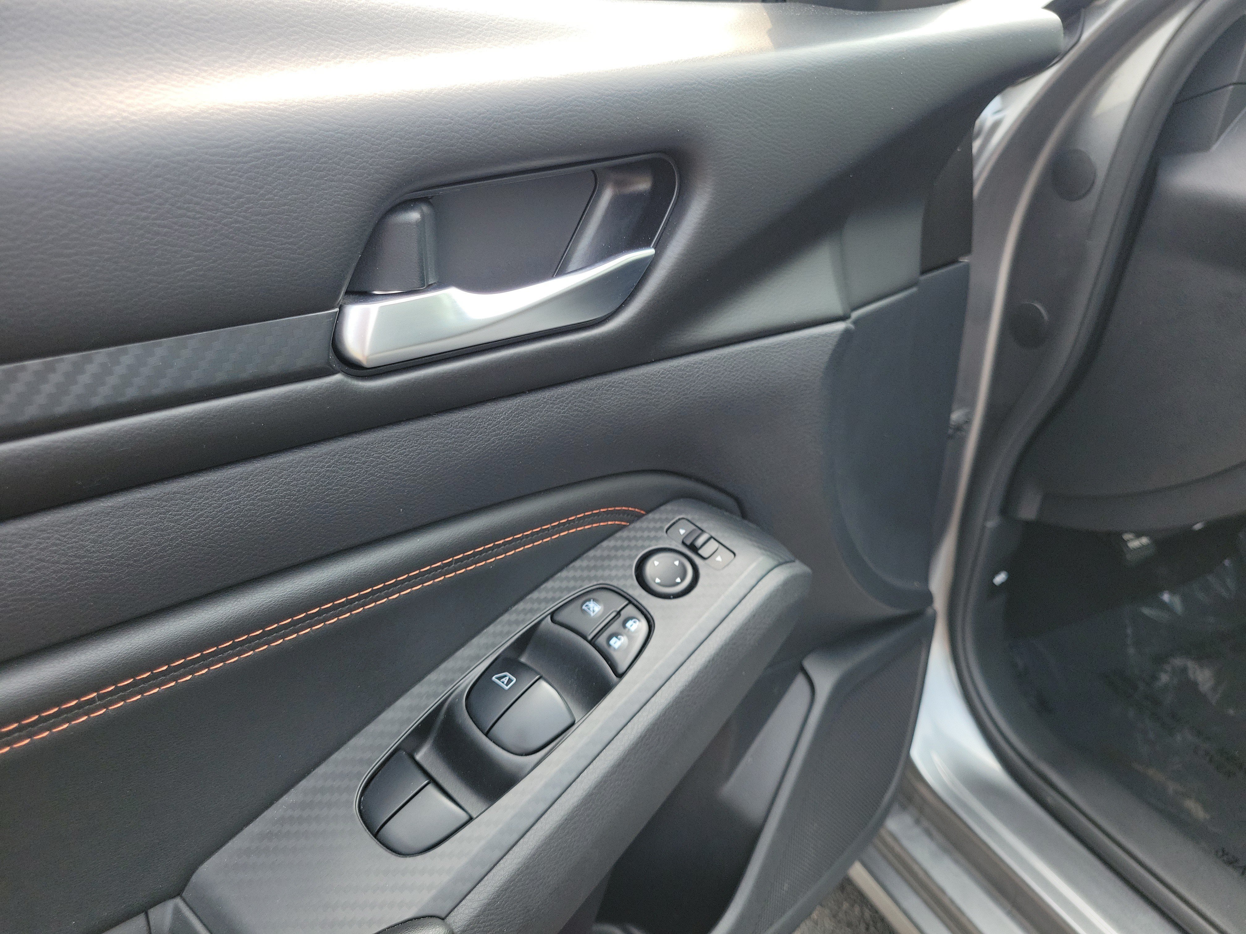 Used 2020 Nissan Altima 2.5 SR w/ Premium Package FWD image 18