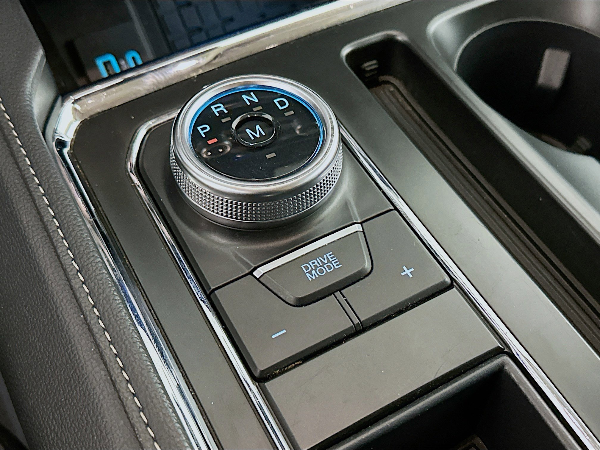 Used 2024 Ford Expedition XLT image 25