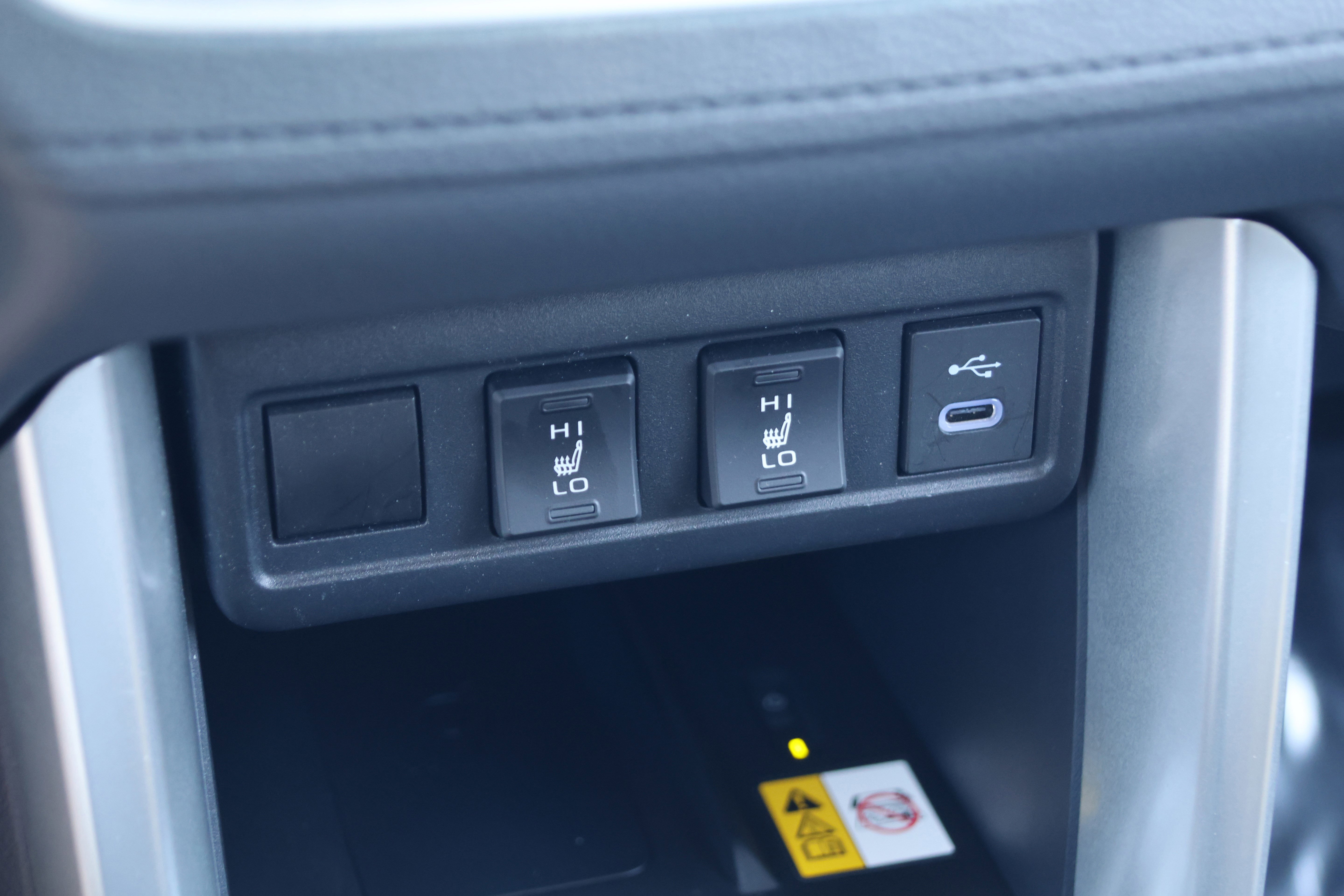 Used 2023 Toyota Corolla Cross XLE w/ Convenience Package AWD/4WD image 27