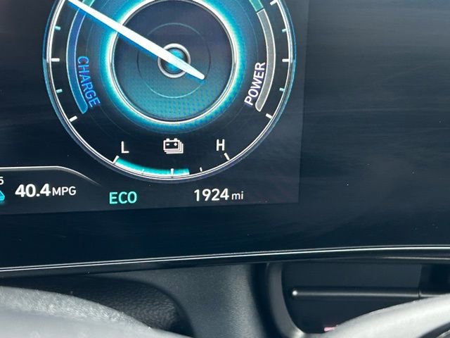 Certified 2025 Hyundai Elantra SEL image 22