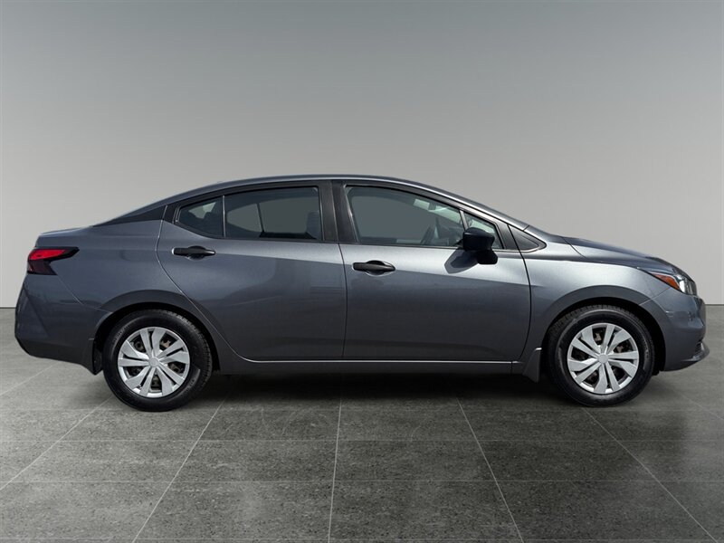 Used 2020 Nissan Versa S FWD image 7