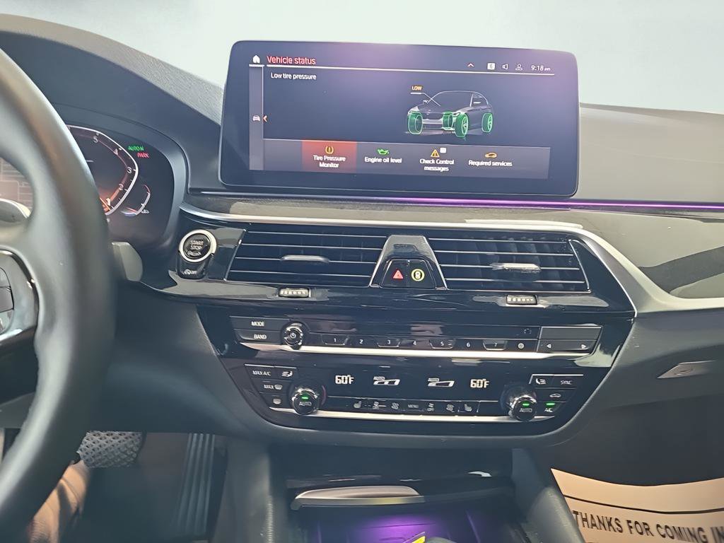 Used 2021 BMW 530i w/ Executive Package image 11