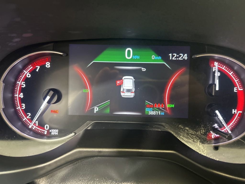 Used 2024 Toyota RAV4 XLE w/ Convenience Package image 26