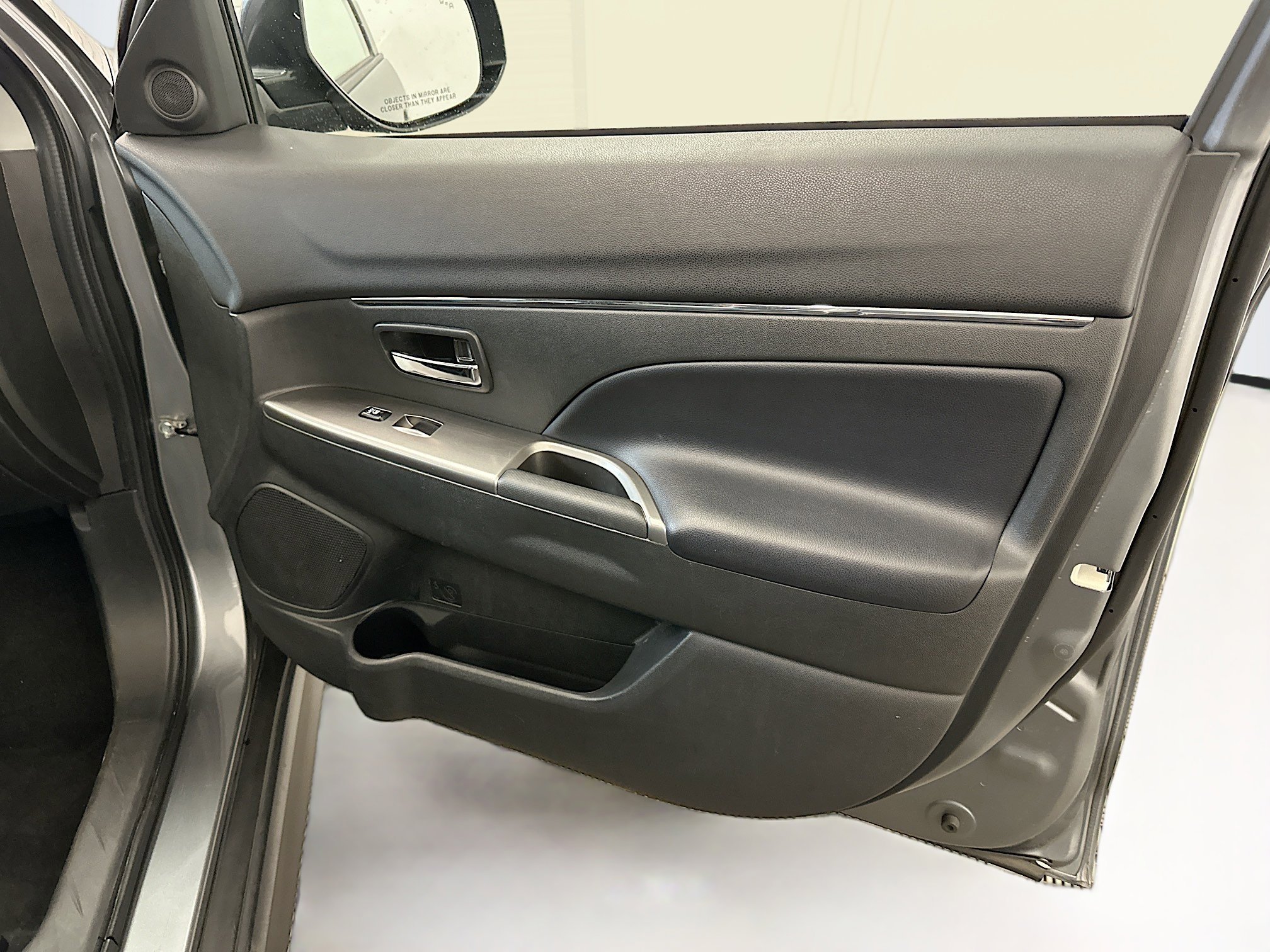 Used 2024 Mitsubishi Outlander Sport SE image 32