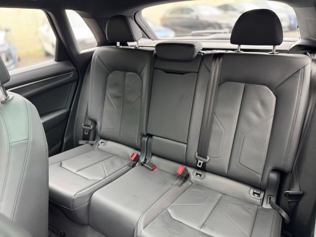 Certified 2025 Audi Q3 2.0T Premium w/ Convenience Package AWD/4WD image 25