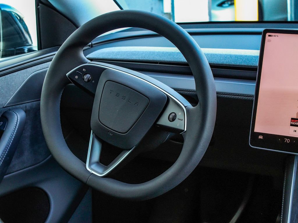 Used 2026 Tesla Model Y Long Range image 26