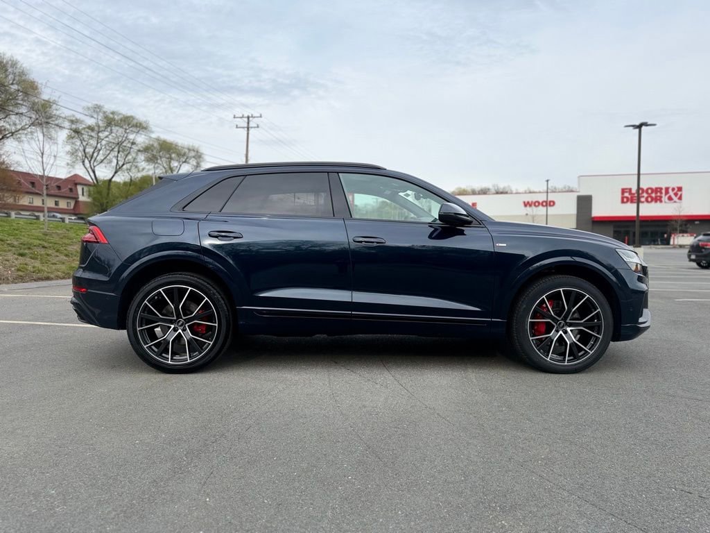 Used 2023 Audi Q8 Premium Plus AWD/4WD image 7