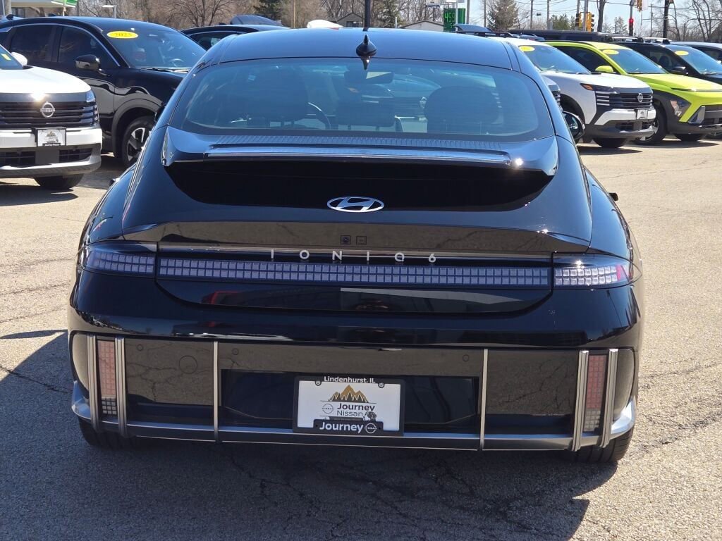 Used 2024 Hyundai Ioniq 6 SEL AWD/4WD image 12