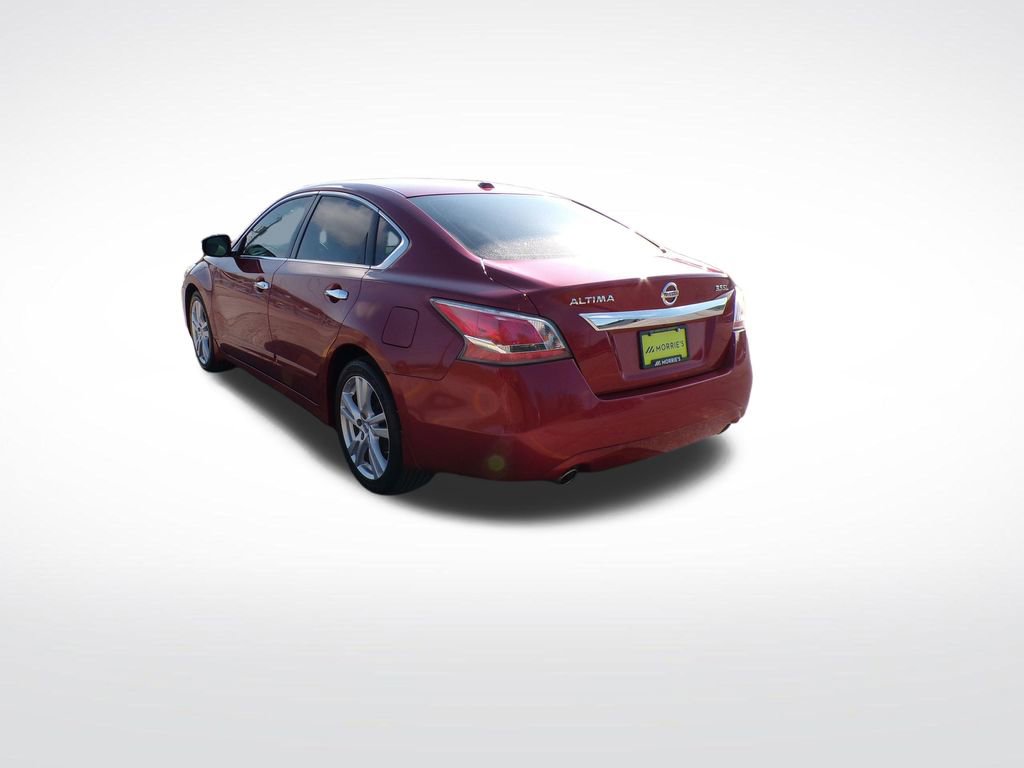 Used 2015 Nissan Altima 3.5 SL FWD image 4