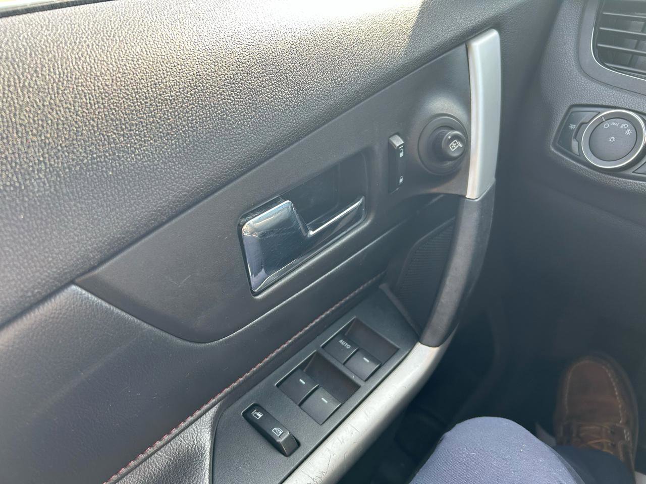 Used 2011 Ford Edge Limited w/ 302A Rapid Spec Order Code image 32