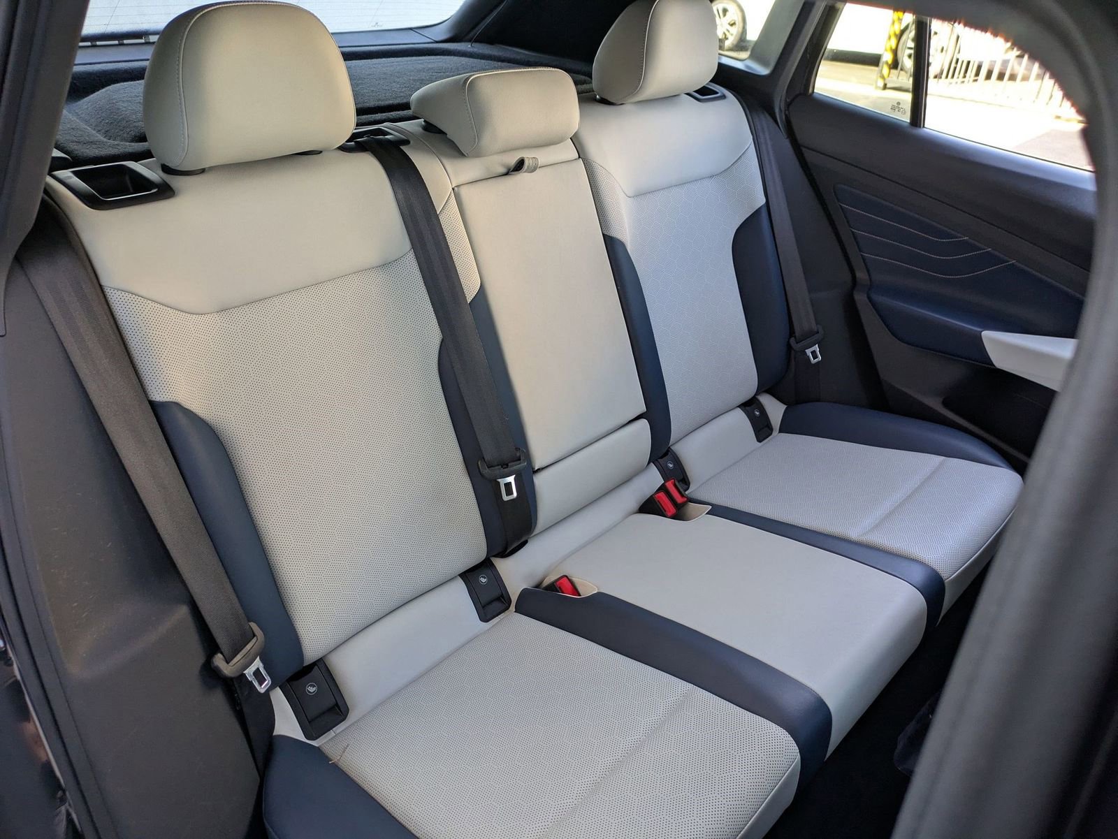 Used 2023 Volkswagen ID.4 Pro S image 29