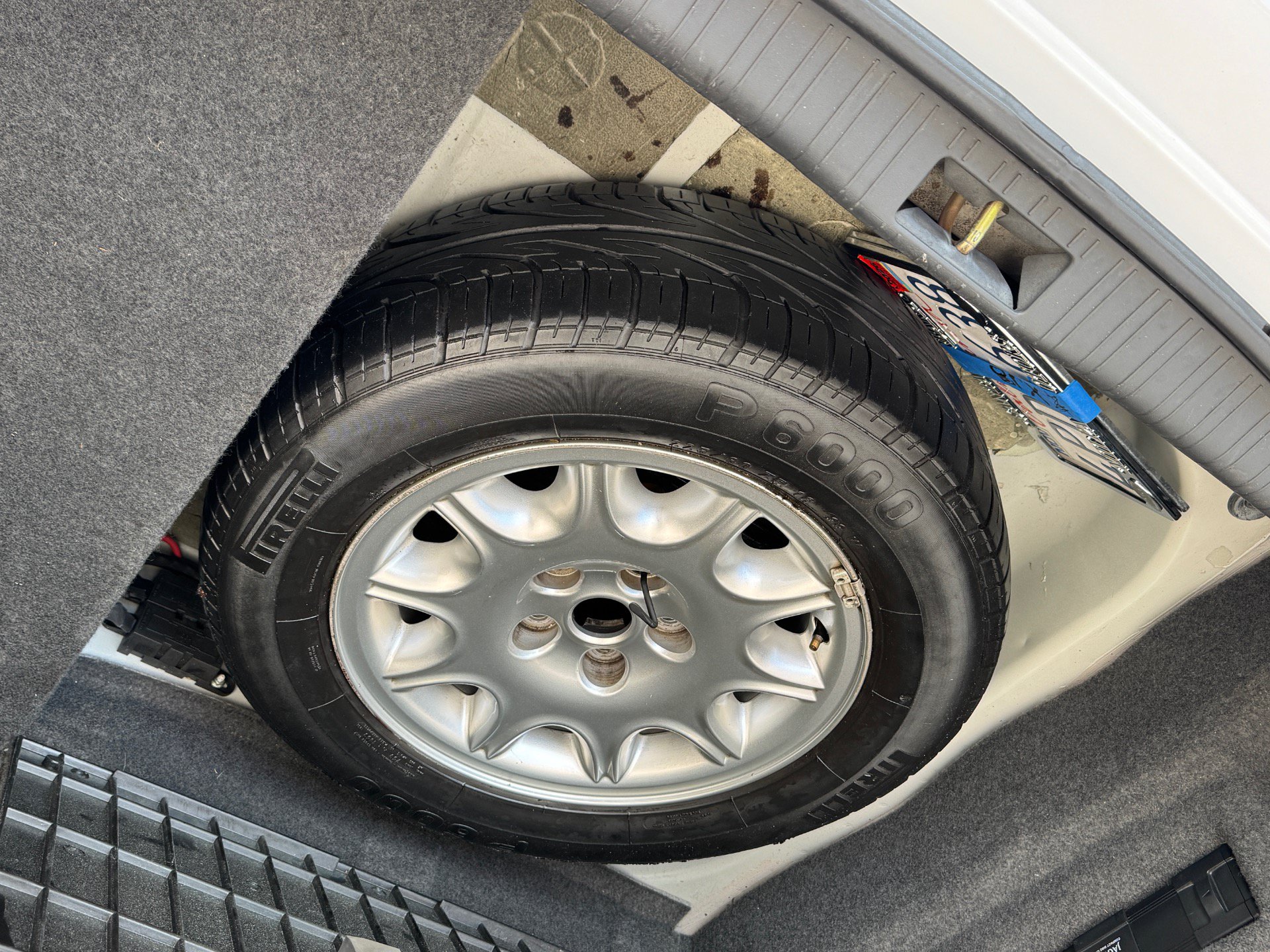 Used 2001 Jaguar XJ8 RWD image 52