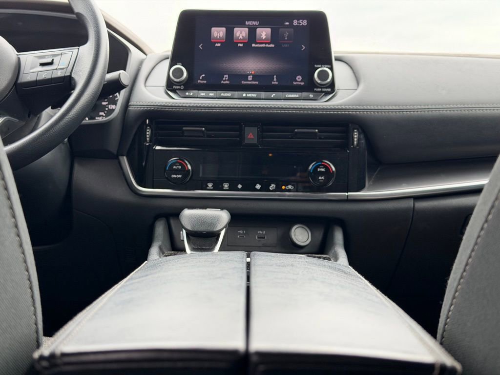 Used 2023 Nissan Rogue SV image 20