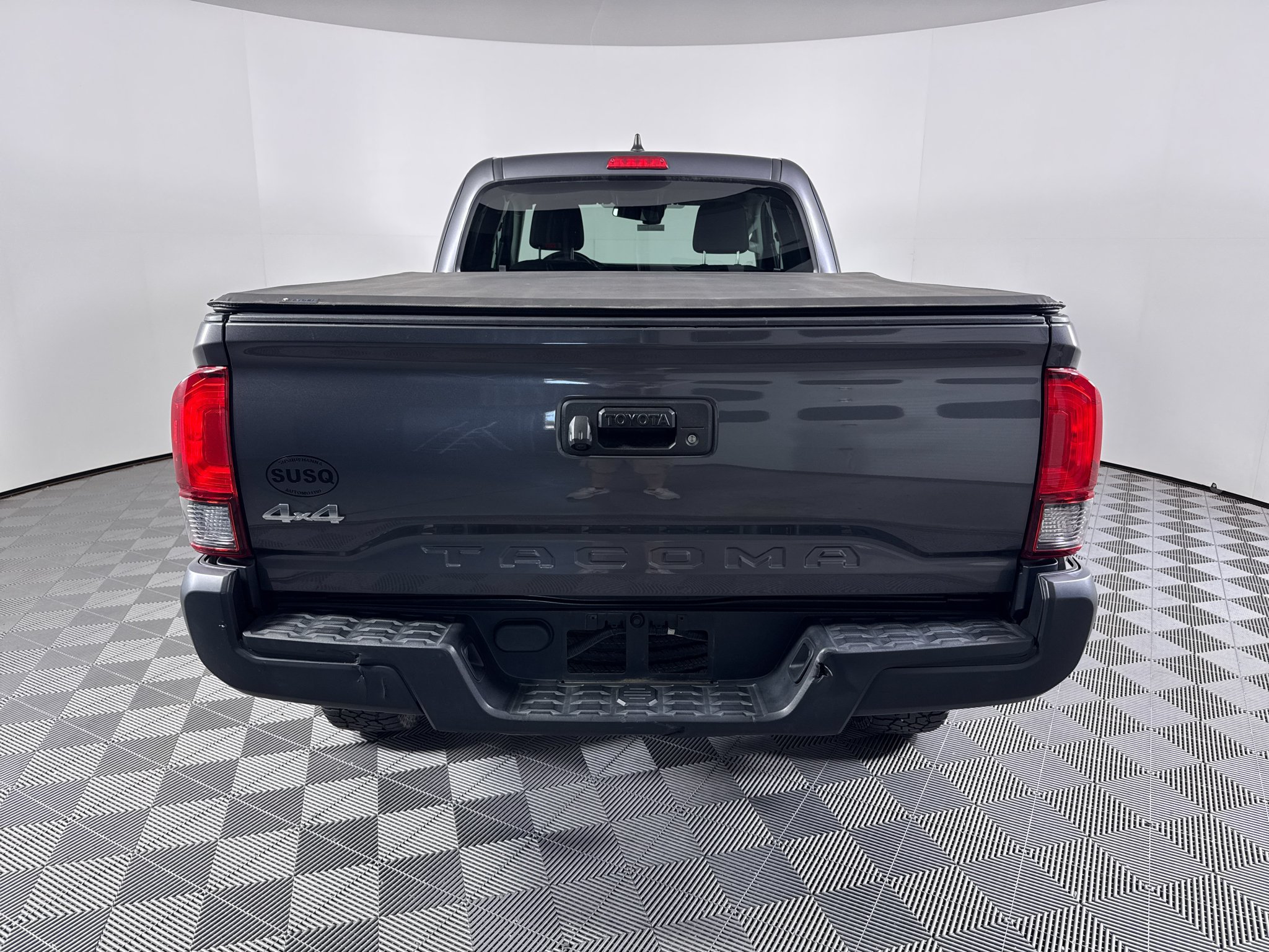 Used 2021 Toyota Tacoma SR AWD/4WD image 8