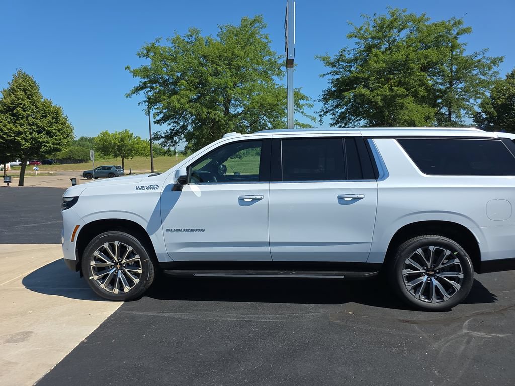 New 2026 Chevrolet Suburban High Country w/ Sun And Tow Package AWD/4WD image 4