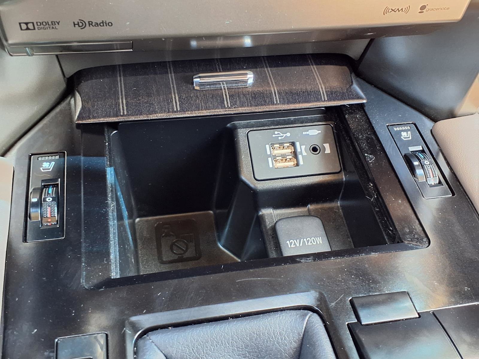 Used 2021 Lexus GX 460 Premium w/ Premium Package AWD/4WD image 9