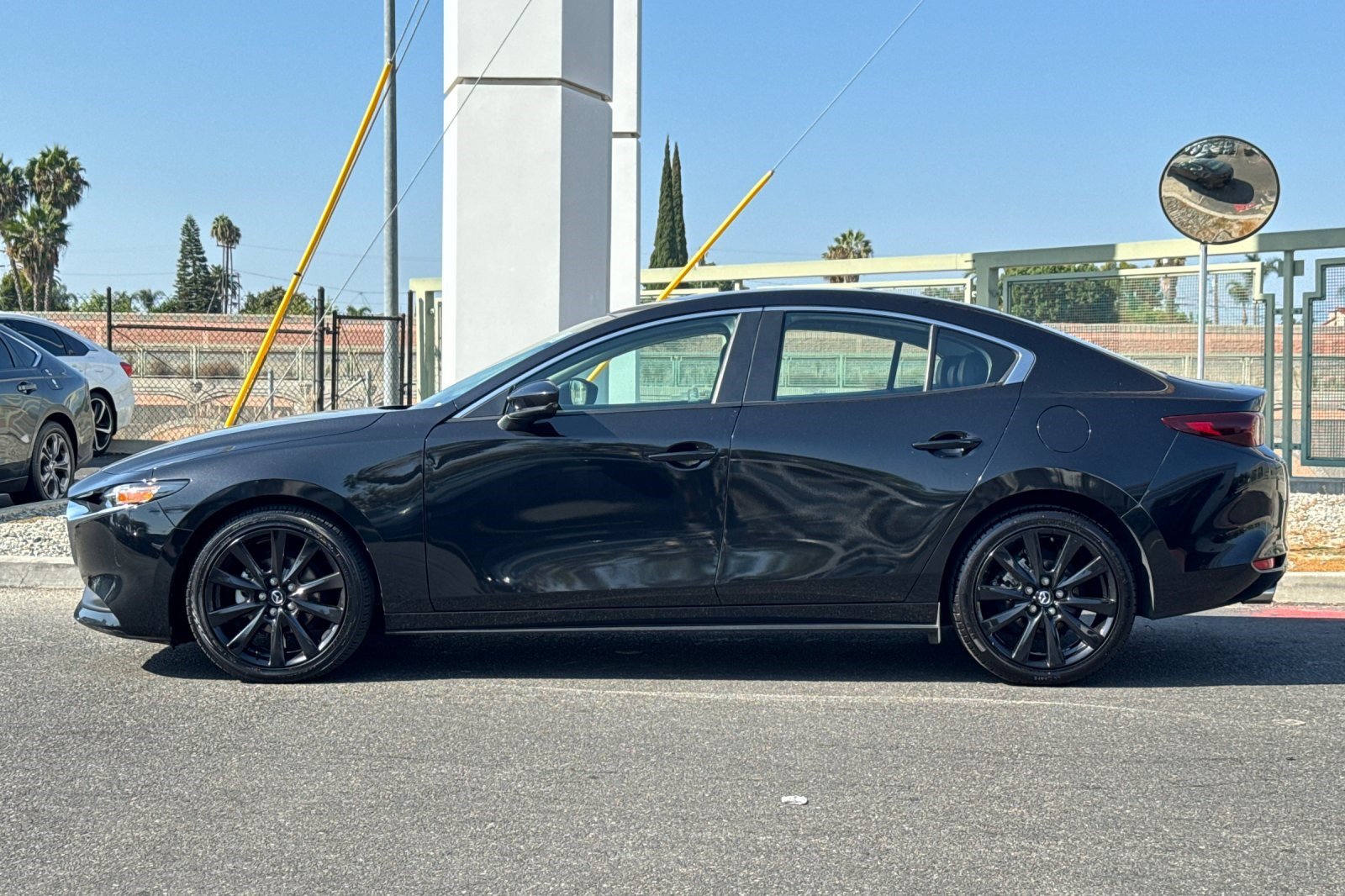 Used 2024 MAZDA MAZDA3 s FWD image 2