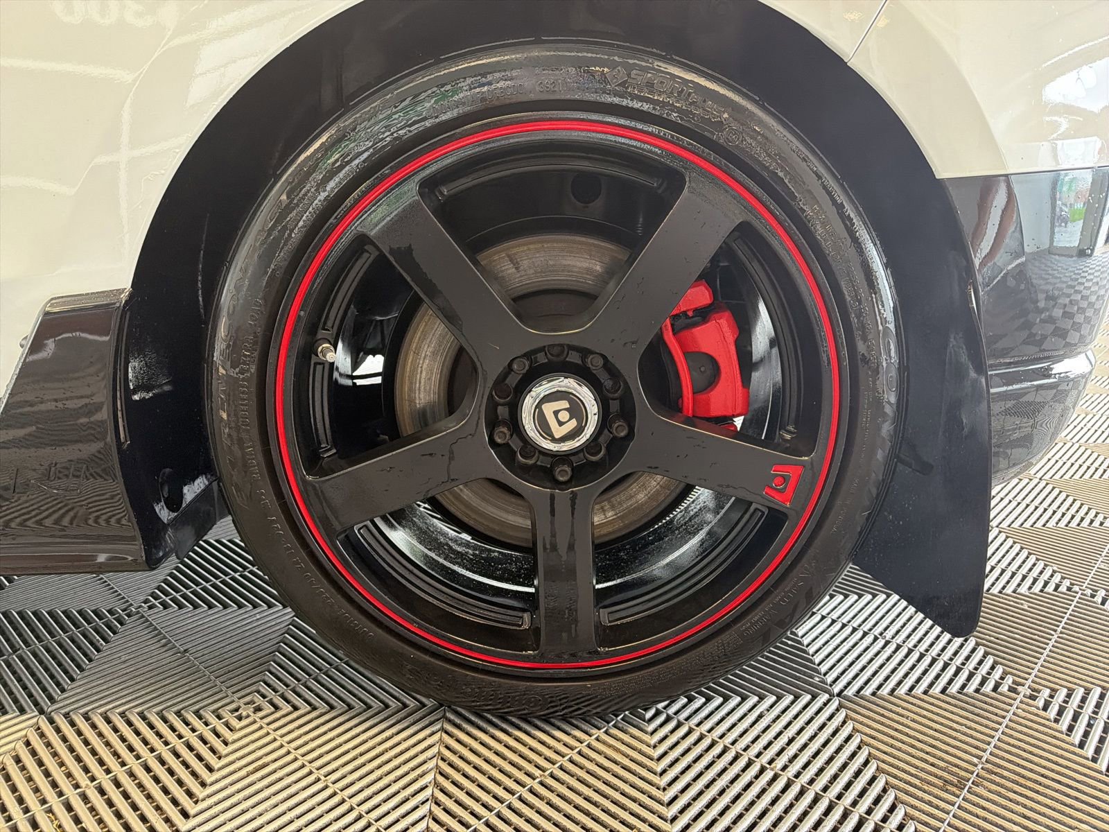 Used 2020 Hyundai Veloster N w/ Performance Package FWD image 8