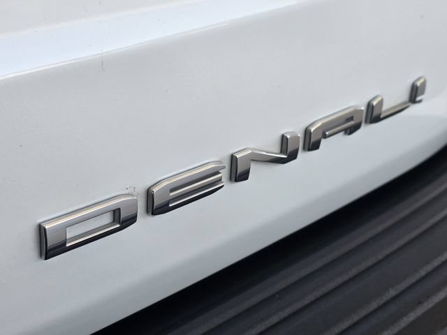 Used 2024 GMC Yukon Denali RWD image 8