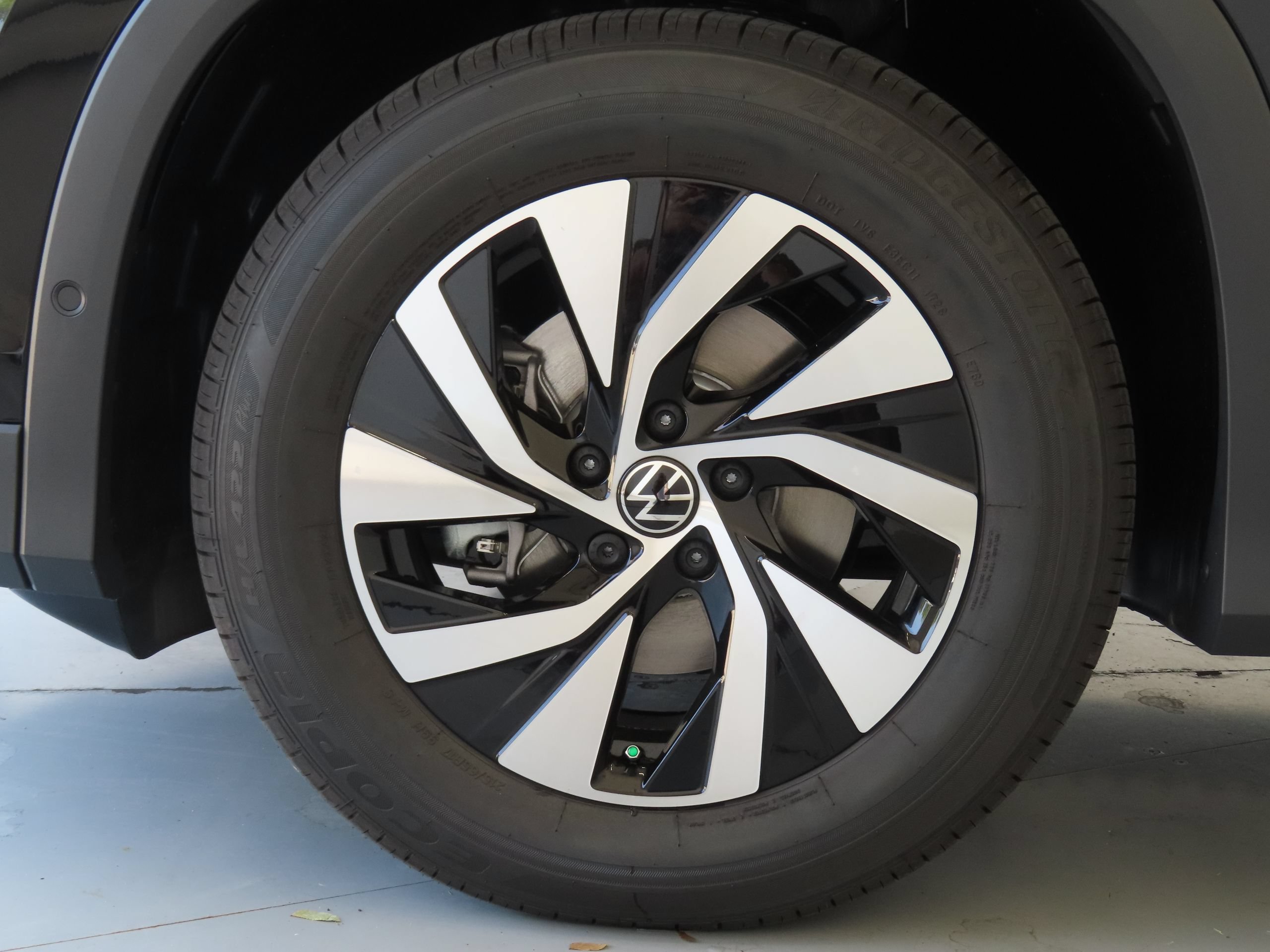 New 2026 Volkswagen Tiguan S FWD image 26